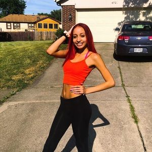 Meet your Posher, Savannah